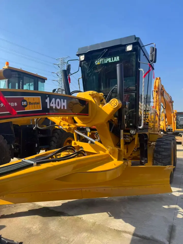 Used Caterpillar 140H Motor Grader — detail photo 2