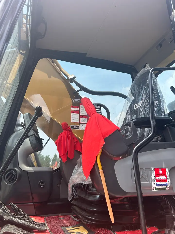 Used Caterpillar 336 Excavator — detail photo 2